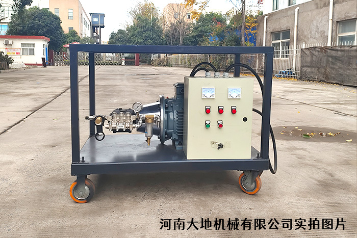 二手設(shè)備翻新除銹、除漆清洗機(jī)